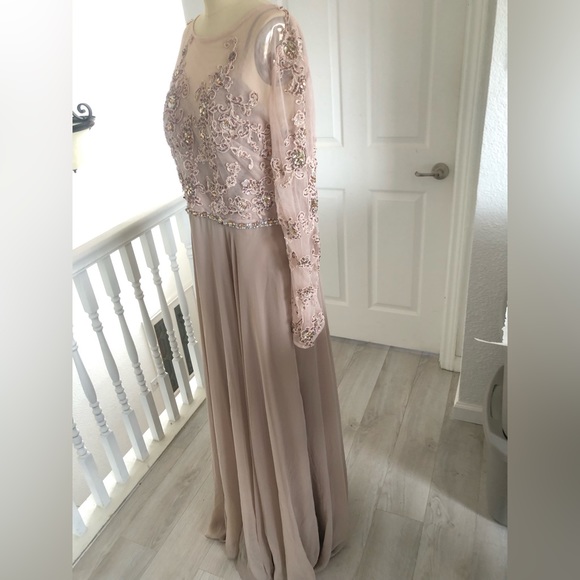 Long Sleeves beaded gown. - Picture 4 of 17